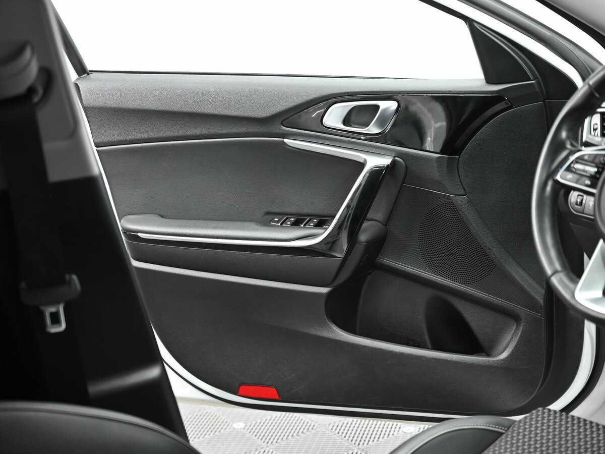 Купить Kia Ceed, 2019, 122 000 км, фото №6