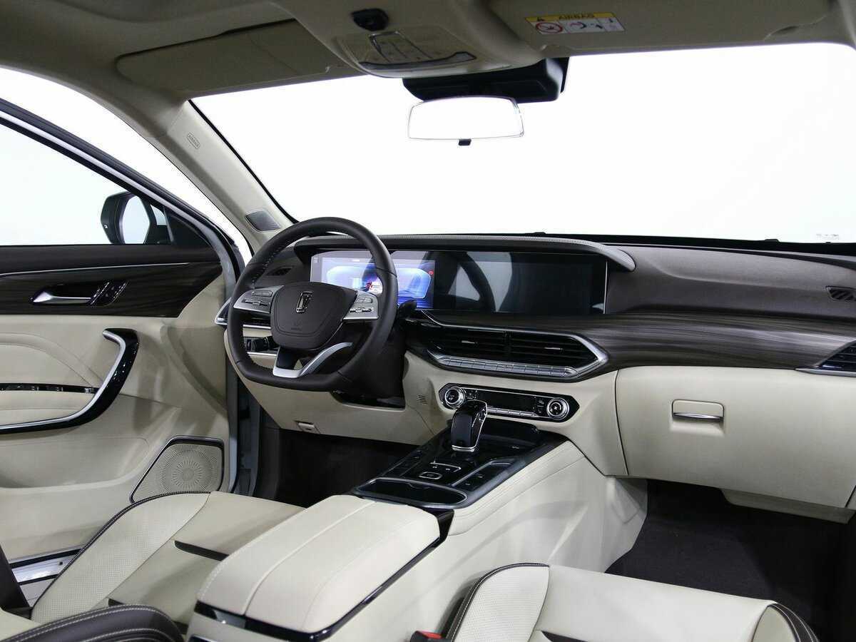 Купить FAW Bestune T77, 2023, 104 км, фото №9