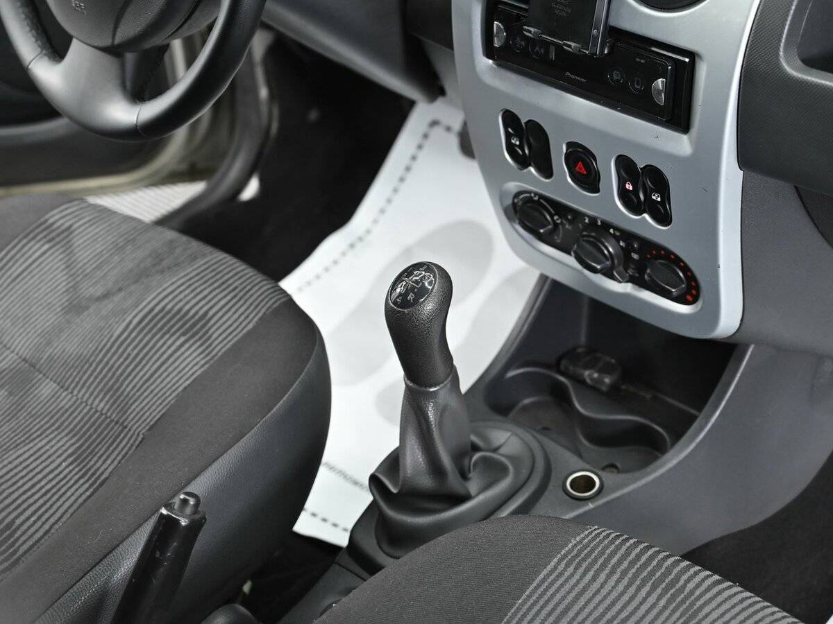 Купить Renault Logan, 2013, 187 000 км, фото №9