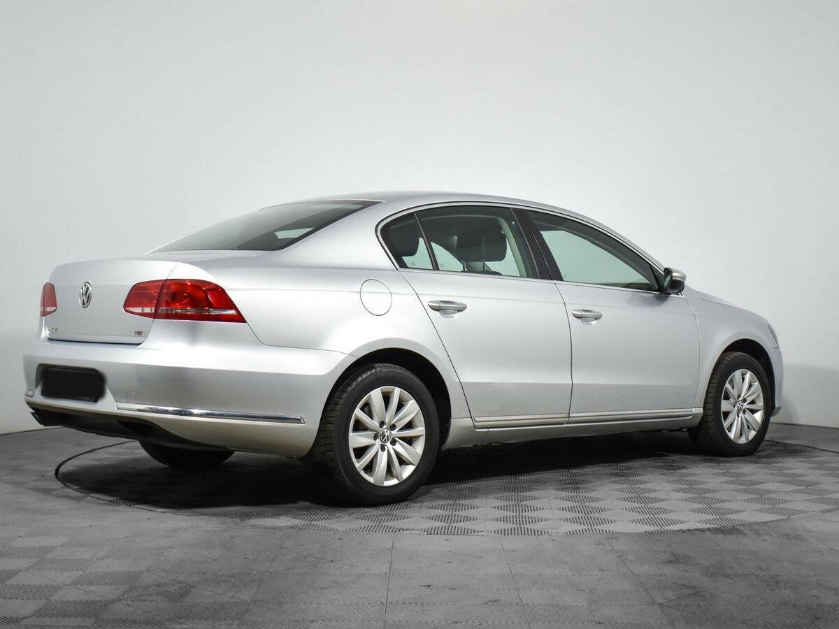 Купить Volkswagen Passat, 2012, 118 702 км, фото №5