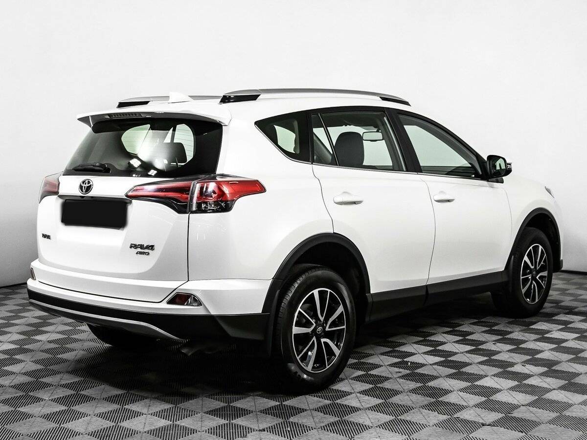Купить Toyota RAV4, 2017, 118 617 км, фото №5