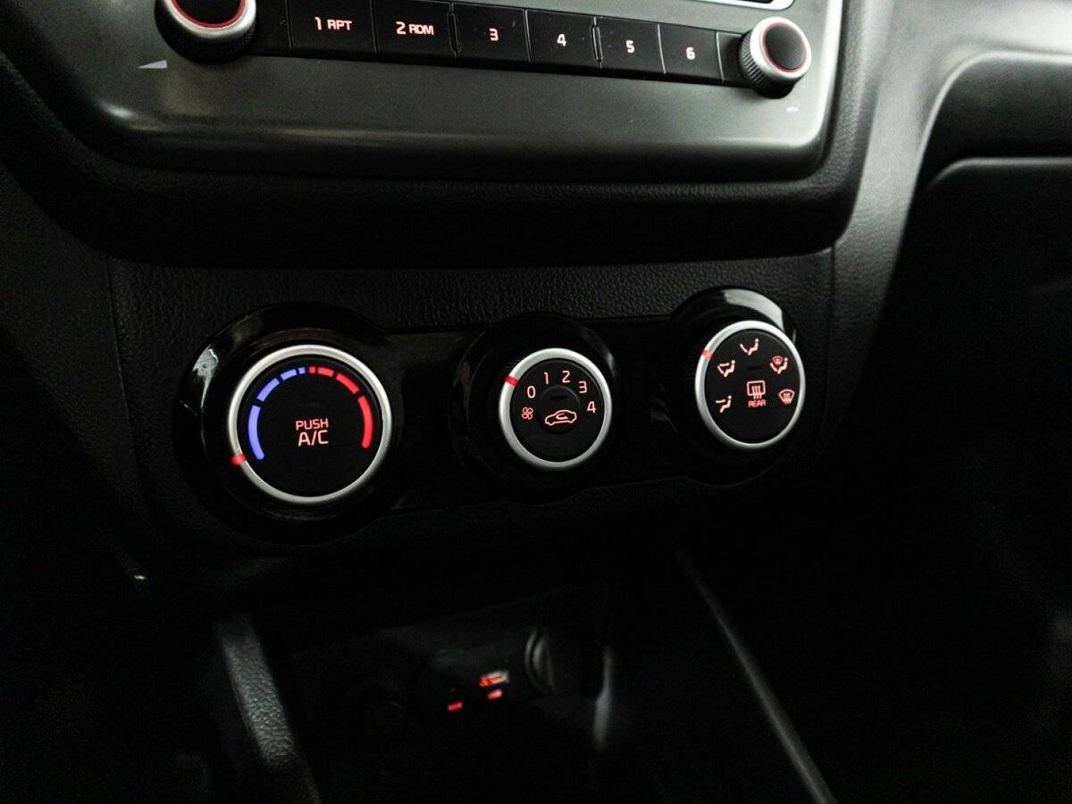 Купить Kia Rio, 2017, 196 789 км, фото №16