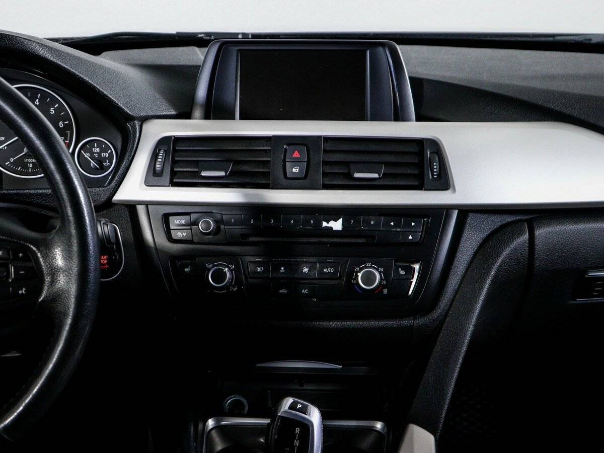 Купить BMW 3 серии 320i, 2014, 244 273 км, фото №13