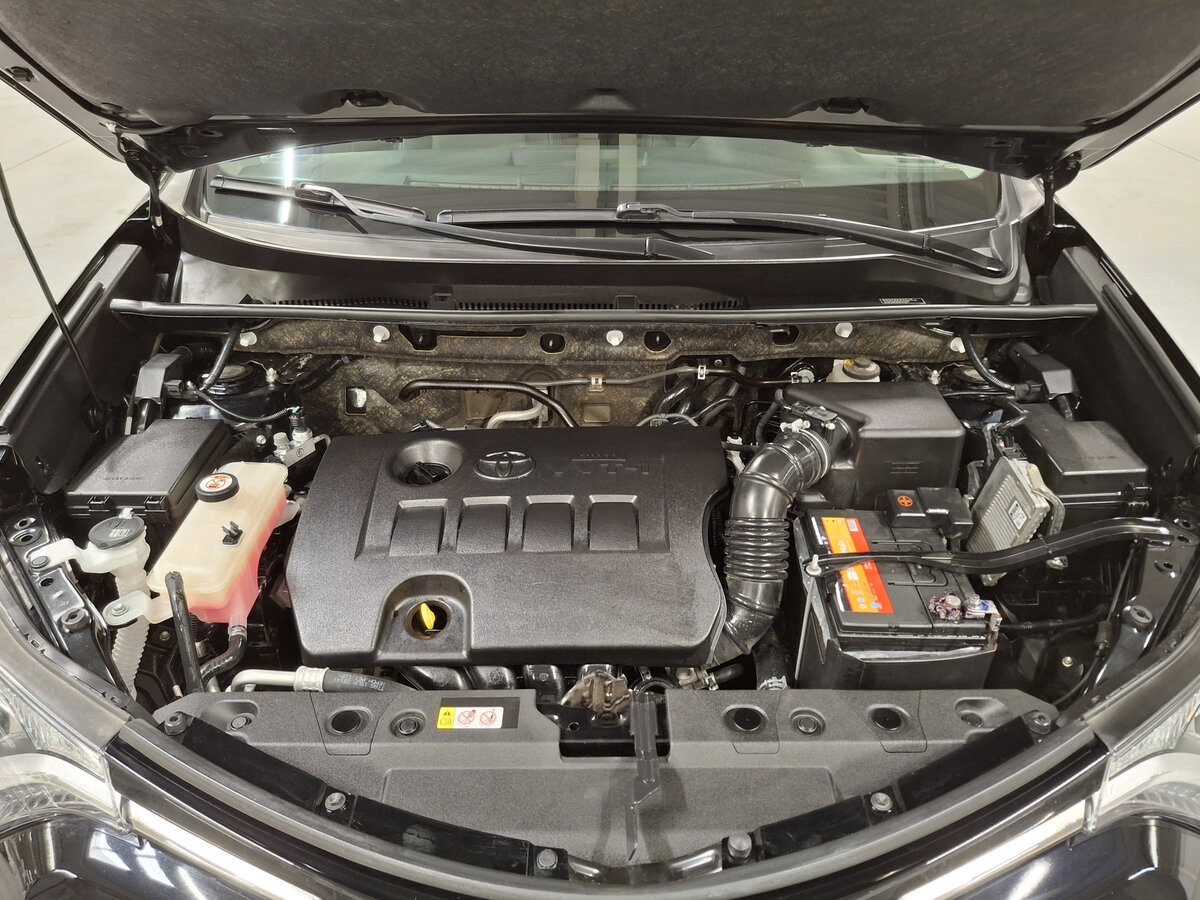 Купить Toyota RAV4 IV (XA40) Рестайлинг, 2019, 81 575 км, фото №9