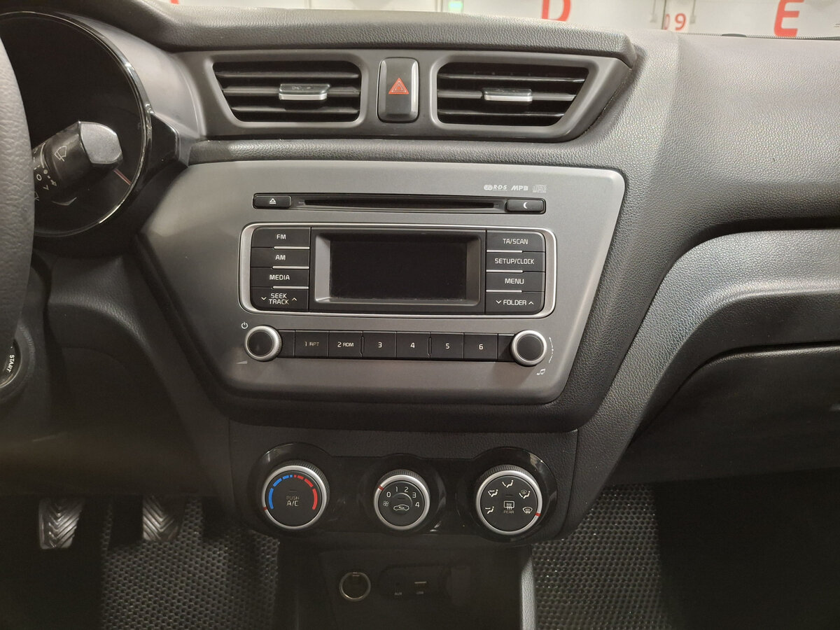 Купить Kia Rio III Рестайлинг, 2015, 233 786 км, фото №14