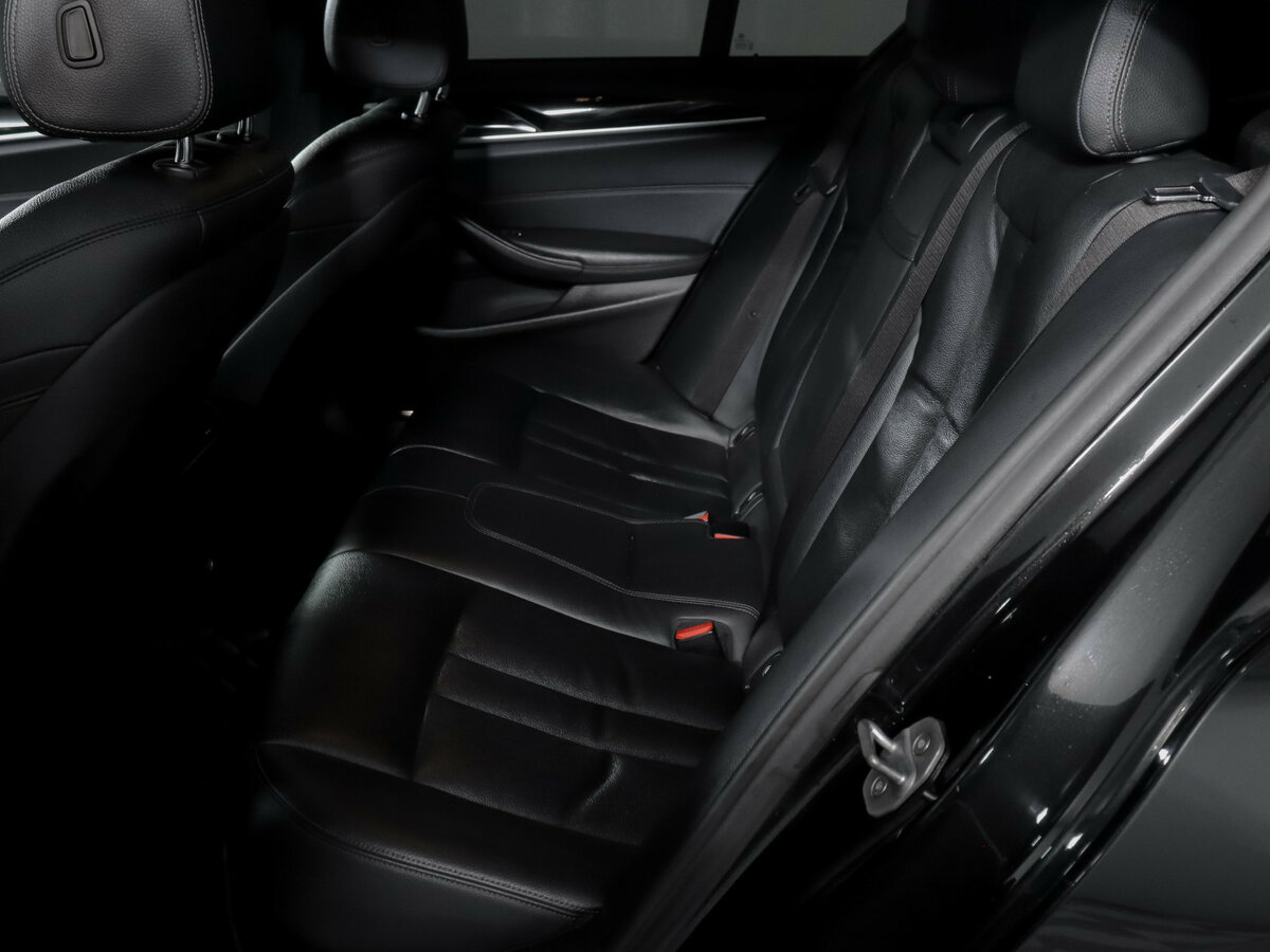 Купить BMW 5 серии 520d VII (G30/G31/G38), 2019, 88 808 км, фото №10