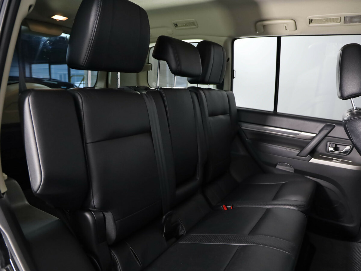 Купить Mitsubishi Pajero IV Рестайлинг 1, 2013, 288 593 км, фото №13